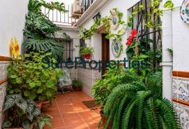 Sale of BARE OWNERSHIP with lifetime right of use for the current owners – Investment opportunity in the centre of Algarrobo Sale of BARE OWNERSHIP with lifetime right of use for the current owners – Investment opportunity in the centre of Algarrobo