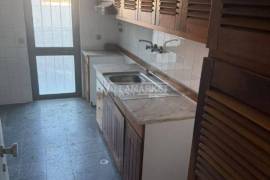 Banking office with 295 m² and terrace with 92 m² inserted in the 1st floor of a building located in Baixa da Banheira Banking office with 295 m² and terrace with 92 m² inserted in the 1st floor of a building located in Baixa da Banheira