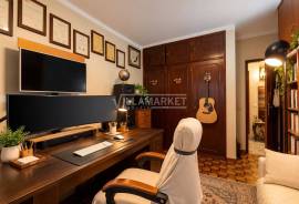 3 bedroom apartment with 2 bathrooms and very good areas located on Rua do Arrinhado in Olhão 3 bedroom apartment with 2 bathrooms and very good areas located on Rua do Arrinhado in Olhão