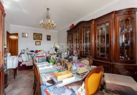 3 bedroom apartment with 2 bathrooms and very good areas located on Rua do Arrinhado in Olhão 3 bedroom apartment with 2 bathrooms and very good areas located on Rua do Arrinhado in Olhão