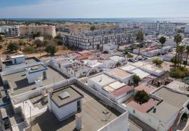 3 bedroom apartment with 2 bathrooms and very good areas located on Rua do Arrinhado in Olhão 3 bedroom apartment with 2 bathrooms and very good areas located on Rua do Arrinhado in Olhão