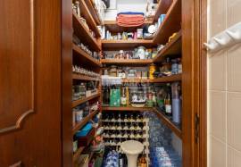 3 bedroom apartment with 2 bathrooms and very good areas located on Rua do Arrinhado in Olhão 3 bedroom apartment with 2 bathrooms and very good areas located on Rua do Arrinhado in Olhão