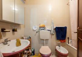 3 bedroom apartment with 2 bathrooms and very good areas located on Rua do Arrinhado in Olhão 3 bedroom apartment with 2 bathrooms and very good areas located on Rua do Arrinhado in Olhão