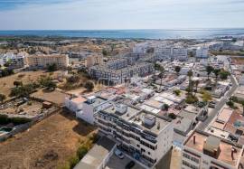 3 bedroom apartment with 2 bathrooms and very good areas located on Rua do Arrinhado in Olhão 3 bedroom apartment with 2 bathrooms and very good areas located on Rua do Arrinhado in Olhão