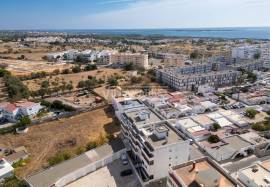 3 bedroom apartment with 2 bathrooms and very good areas located on Rua do Arrinhado in Olhão 3 bedroom apartment with 2 bathrooms and very good areas located on Rua do Arrinhado in Olhão