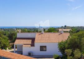 3 or 4 bedroom villa & 2 bedroom villa in 44,480 m2 plot with sea views in Moncarapacho.