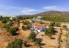 3 or 4 bedroom villa & 2 bedroom villa in 44,480 m2 plot with sea views in Moncarapacho.