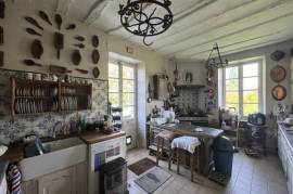 9 Bed Country Chateaux with 2 Gites for Sale in Manoir Seneuil Dordogne France
