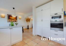3 Bedroom Renovated Townhouse - Meia Praia - Lagos