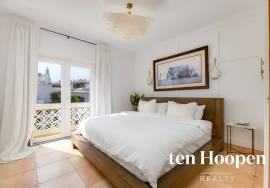 3 Bedroom Renovated Townhouse - Meia Praia - Lagos