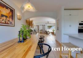 3 Bedroom Renovated Townhouse - Meia Praia - Lagos
