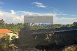 Traditional stone property with advanced reconstruction and stream in Covas, Vila Nova de Cerveira Traditional stone property with advanced reconstruction and stream in Covas, Vila Nova de Cerveira