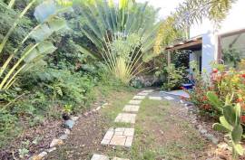 Exceptional Stand-Alone 2 bed 2 bath House, Hodges Creek- RH-187