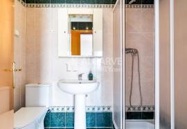 Two Bedroom Corner Townhouse with Pool in Vilamoura Algarve