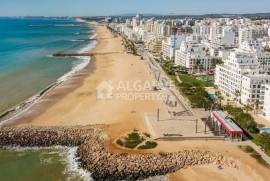 Excellent 1-Bedroom Apartment 50m from the Beach in Quarteira Excellent 1-Bedroom Apartment 50m from the Beach in Quarteira