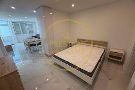 Charming Fully Renovated 0+1 Bedroom Apartment in the Center of Loulé for annual rental