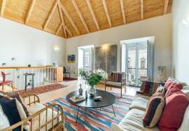 Tavira centre – renovated 2-bedroom apartment with terraces and castle views
