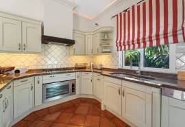 Goldra - Hilltop 4-bedroom villa with panoramic sea views Goldra - Hilltop 4-bedroom villa with panoramic sea views