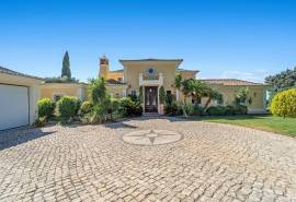 Goldra - Hilltop 4-bedroom villa with panoramic sea views Goldra - Hilltop 4-bedroom villa with panoramic sea views