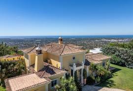 Goldra - Hilltop 4-bedroom villa with panoramic sea views Goldra - Hilltop 4-bedroom villa with panoramic sea views