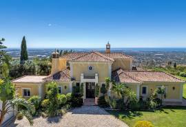 Goldra - Hilltop 4-bedroom villa with panoramic sea views Goldra - Hilltop 4-bedroom villa with panoramic sea views