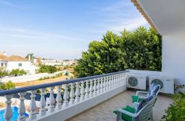 Tavira – 3-bedroom townhouse with private garage and uninterrupted views Tavira – 3-bedroom townhouse with private garage and uninterrupted views