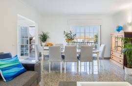 Tavira – 3-bedroom townhouse with private garage and uninterrupted views Tavira – 3-bedroom townhouse with private garage and uninterrupted views