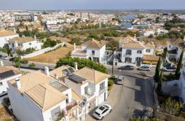 Tavira – 3-bedroom townhouse with private garage and uninterrupted views Tavira – 3-bedroom townhouse with private garage and uninterrupted views