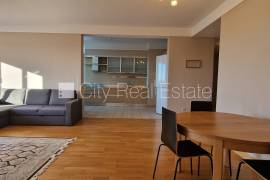 Apartment for rent in Riga, 90.00m2 Apartment for rent in Riga, 90.00m2