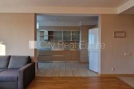 Apartment for rent in Riga, 90.00m2 Apartment for rent in Riga, 90.00m2
