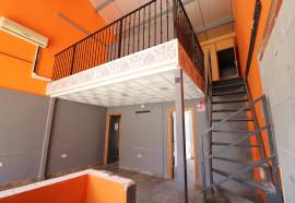listing listing