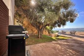 listing listing