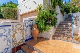 listing listing