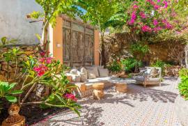 listing listing