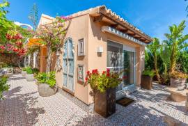 listing listing