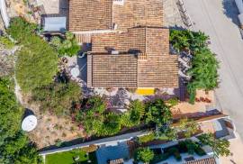 listing listing