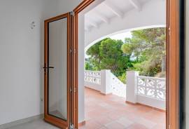 listing listing