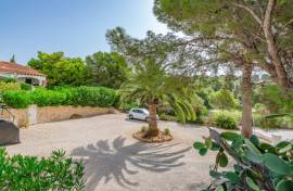 listing listing