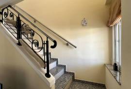 listing listing