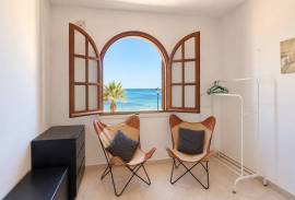 listing listing