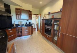 Beautiful Apartment with Views over Alvor Bay Located in Vale da Lama