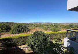 Beautiful Apartment with Views over Alvor Bay Located in Vale da Lama