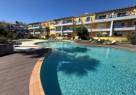 Beautiful Apartment with Views over Alvor Bay Located in Vale da Lama