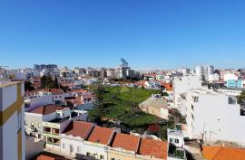 2 bedroom penthouse with magnificent views of the Arade River in Portimão 2 bedroom penthouse with magnificent views of the Arade River in Portimão