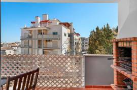 2 bedroom apartment with garage and swimming pool 5 minutes from the beach in Armação de Pera 2 bedroom apartment with garage and swimming pool 5 minutes from the beach in Armação de Pera