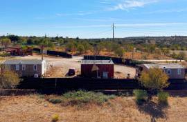 Excellent income opportunity AL ! Land of 3160 m² with 7 equipped mobil-homes in Albufeira