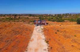 Rustic land of 10,320 m² with equipped mobile home and water borehole in Albufeira Rustic land of 10,320 m² with equipped mobile home and water borehole in Albufeira