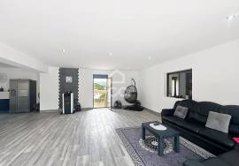 4 Bedroom Villa, in Granite with Land and Unobstructed Views, next to the Alto Rabagão Dam 4 Bedroom Villa, in Granite with Land and Unobstructed Views, next to the Alto Rabagão Dam