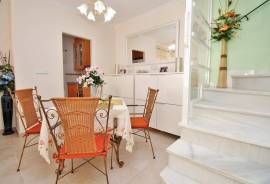 listing listing