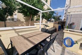 listing listing